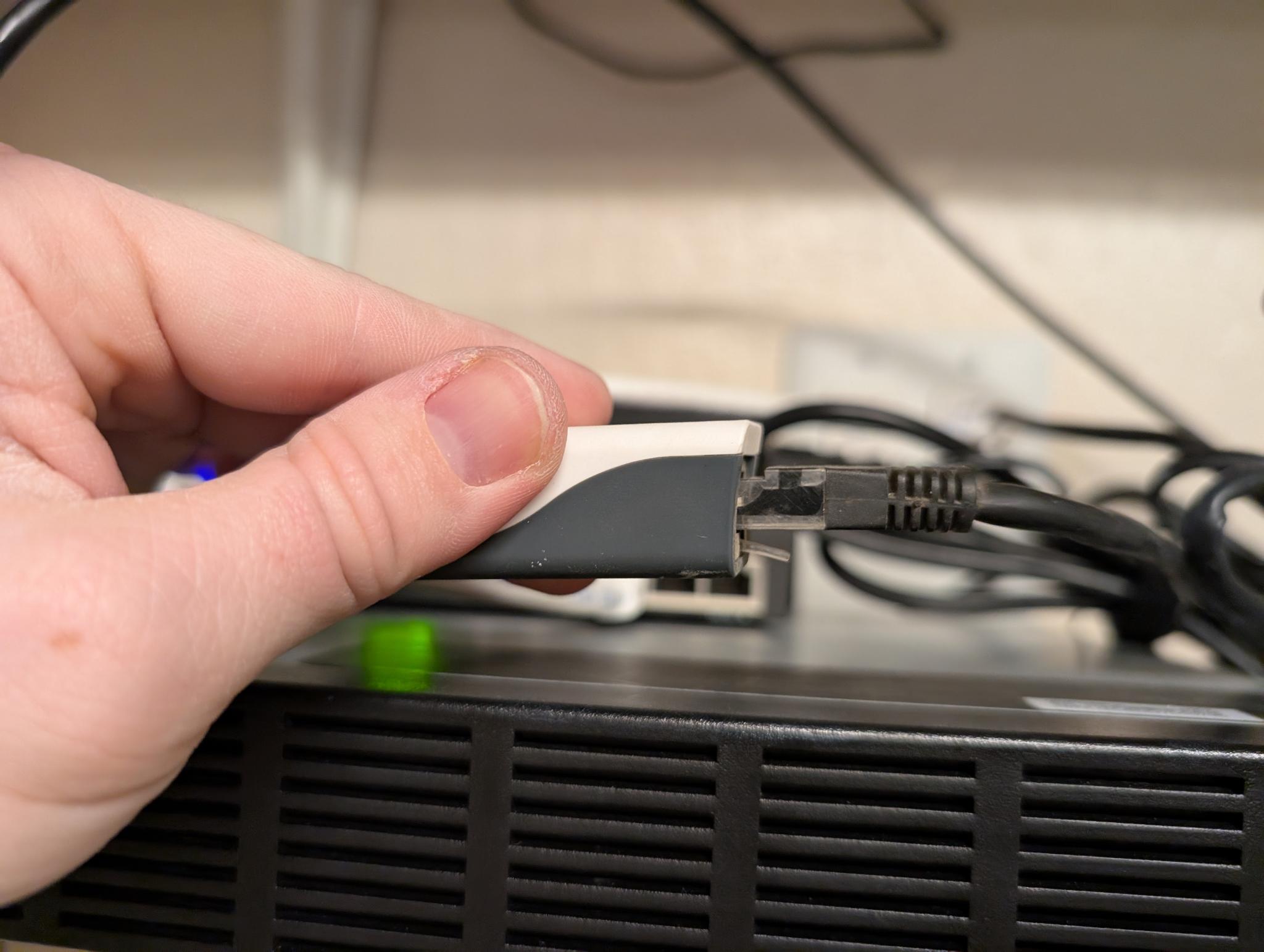 Mikrotik PoE injector